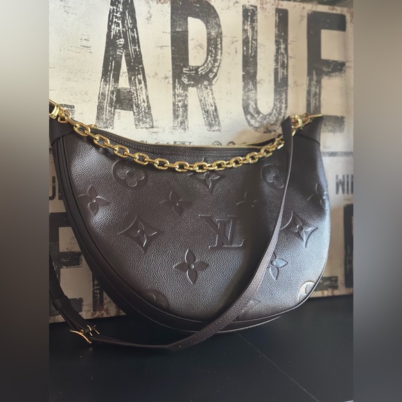 LV loop hobo bag - Picture 1 of 7